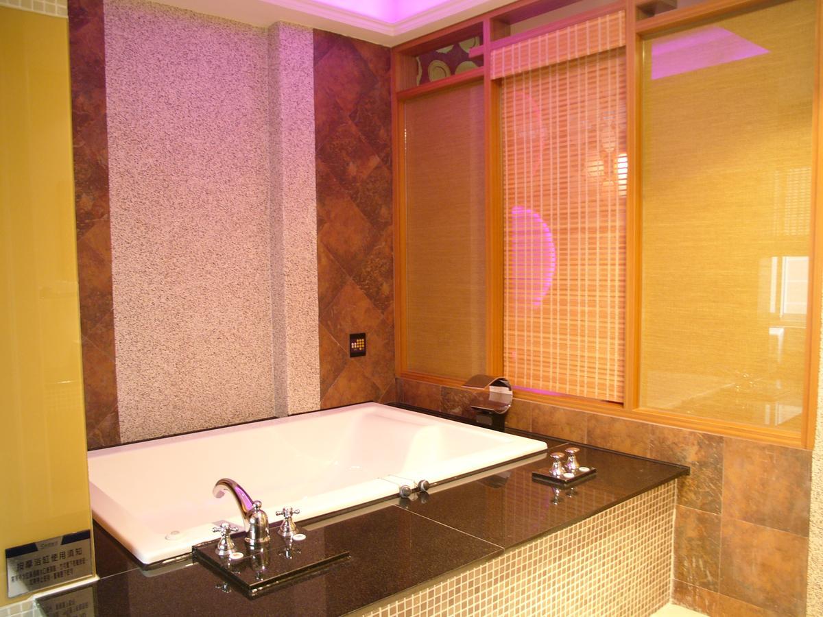 Sexy City Motel Tainan Dış mekan fotoğraf